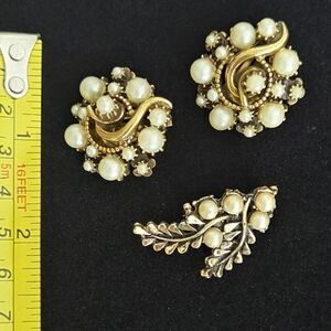 Vintage Gold and Pearl Jewelry Set